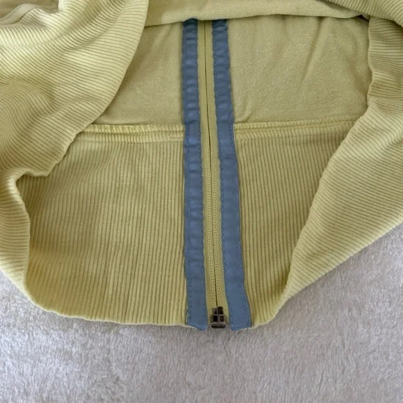 Lululemon Yellow Stretchy Zip-up - Picture 2 of 3